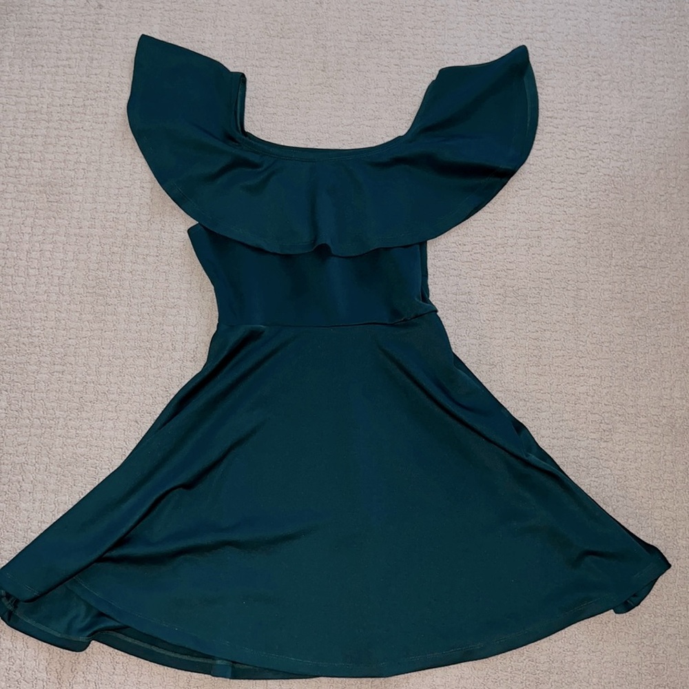 Off the shoulder emerald green skater dress - Picture 2 of 5